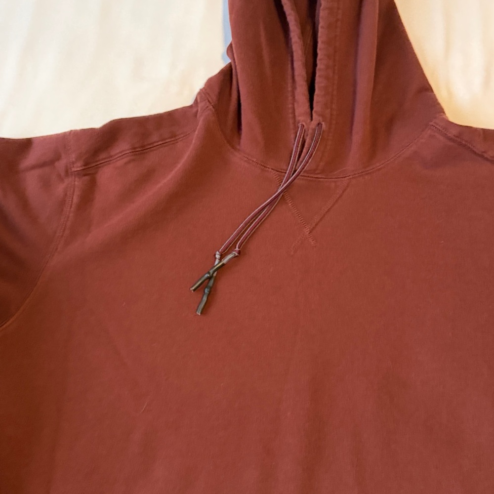 Eddie Bauer Burgundy Men's Hoodie - Picture 4 of 5